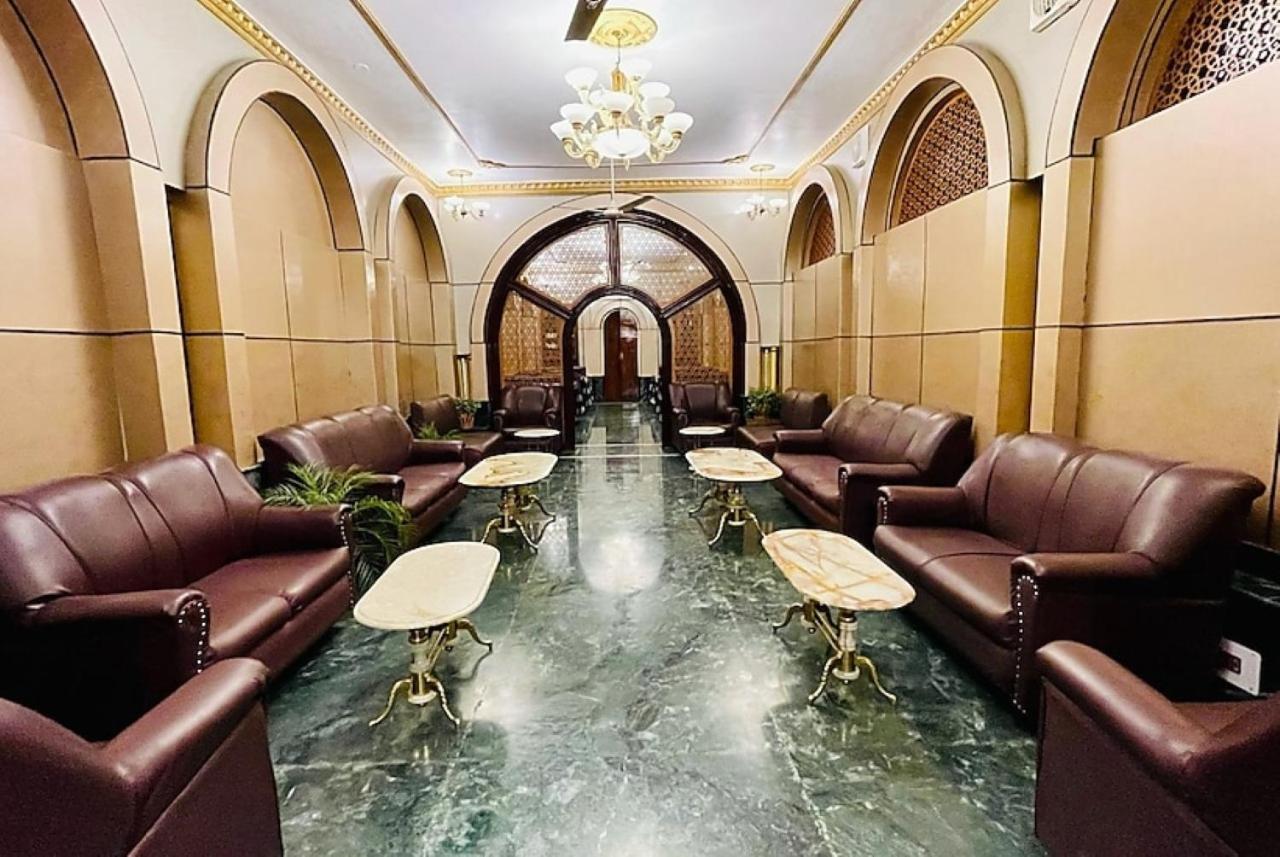 Hotel International Srinagar Extérieur photo